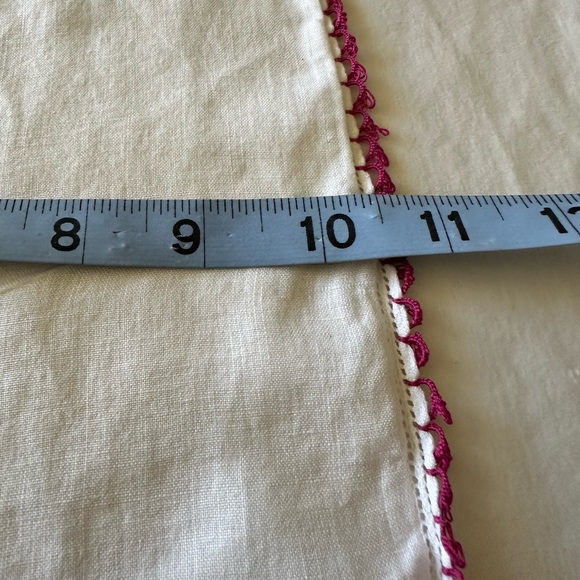 Set of 3 Vintage Crochet Edged Handkerchiefs. Floral Embroidered & Solid White. - Picture 13 of 13